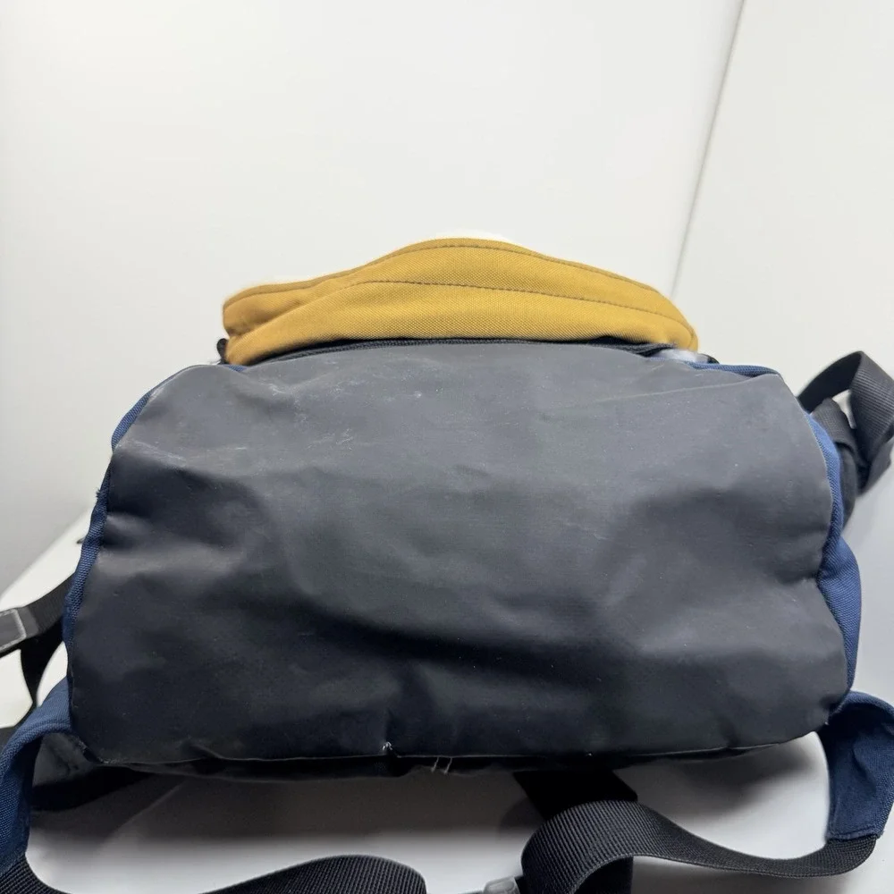 VTG Y2K JanSport Backpack Travel Camping Hiking Outdoors Day Pack 2 Swing Outs